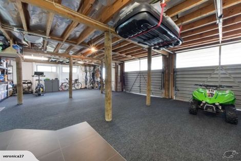 Photo of property in 14 Woodhouse Place, West Harbour, Auckland, 0618