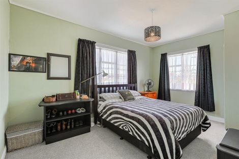 Photo of property in 25 Cobden Street, Westport, 7825