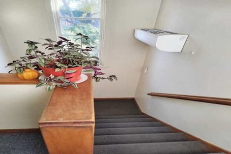 Photo of property in 15 Hooker Avenue, Bryndwr, Christchurch, 8053