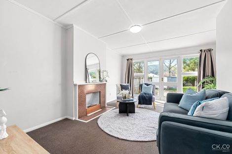 Photo of property in 39 Prouse Crescent, Naenae, Lower Hutt, 5011