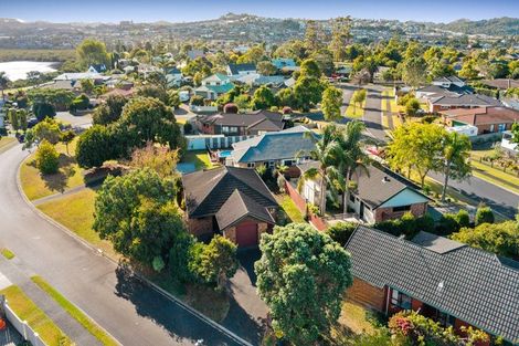 Photo of property in 26 Settlers Grove, Orewa, 0931