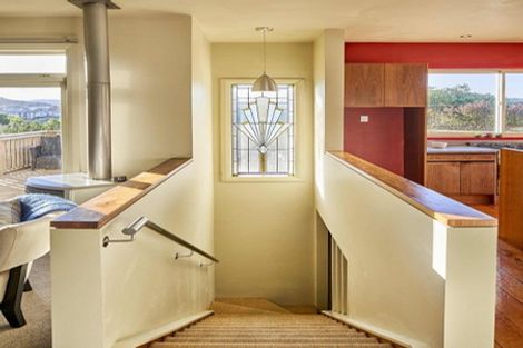 Photo of property in 9 Glendavar Street, Berhampore, Wellington, 6023