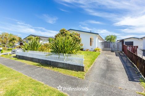 Photo of property in 35 Tacoma Drive, Totara Park, Upper Hutt, 5018