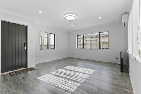 Photo of property in 7 Maxwell Avenue, Papatoetoe, Auckland, 2025