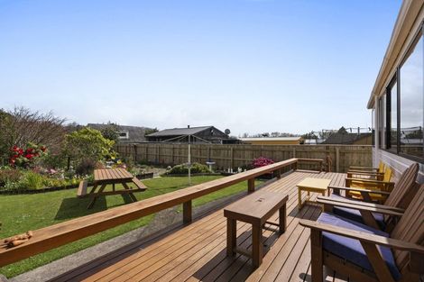 Photo of property in 12 Dunn Street, Egmont Village, 4372