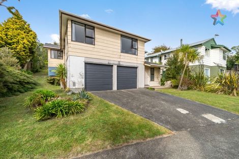 Photo of property in 10 Whitechapel Grove, Stokes Valley, Lower Hutt, 5019