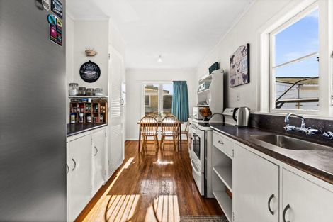 Photo of property in 5 Laws Place, Pirimai, Napier, 4112