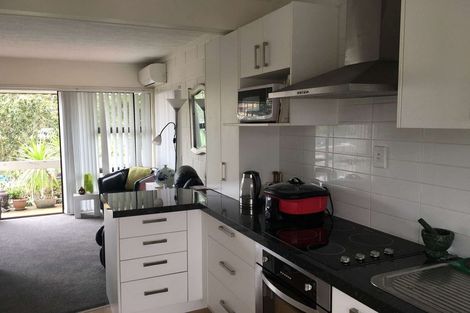 Photo of property in 10/1 Glen Road, Browns Bay, Auckland, 0630
