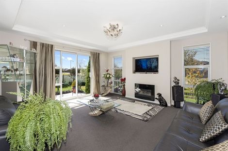 Photo of property in 33 Euphrasie Drive, Aidanfield, Christchurch, 8025