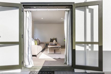 Photo of property in 1a Eaglen Place, Howick, Auckland, 2010