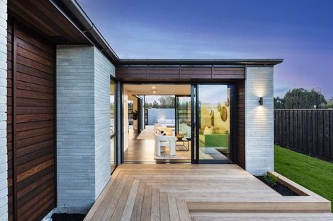 Photo of property in 160 Gardiners Road, Harewood, Christchurch, 8051