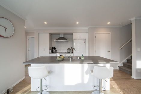 Photo of property in 12 Emmadale Lane, Hamilton East, Hamilton, 3216