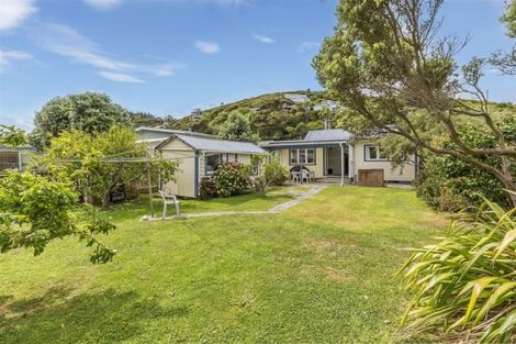 Photo of property in 39 Cluny Road, Plimmerton, Porirua, 5026