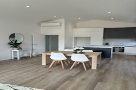 Photo of property in 29 Mataikokako Loop, Kawakawa Bay, Papakura, 2585