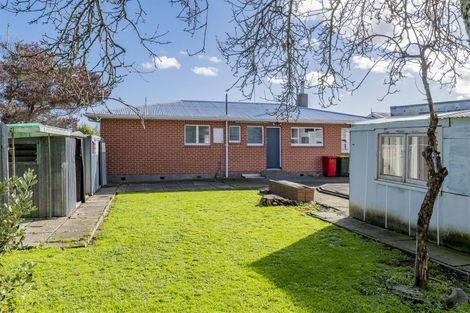 Photo of property in 4 Freyberg Street, Levin, 5510