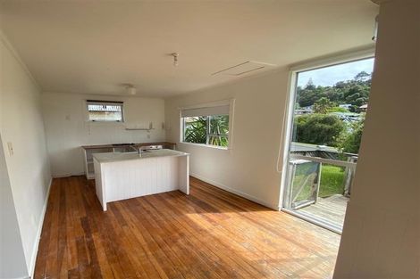 Photo of property in 5 Capitol Road, Matakatia, Whangaparaoa, 0930