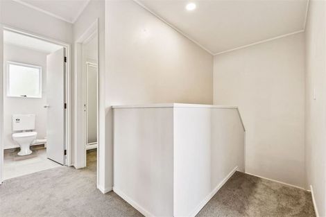 Photo of property in 12/24 Eastglen Road, Glen Eden, Auckland, 0602