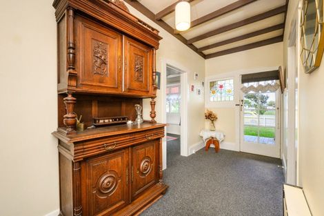 Photo of property in 19 Beresford Street, Takaro, Palmerston North, 4410