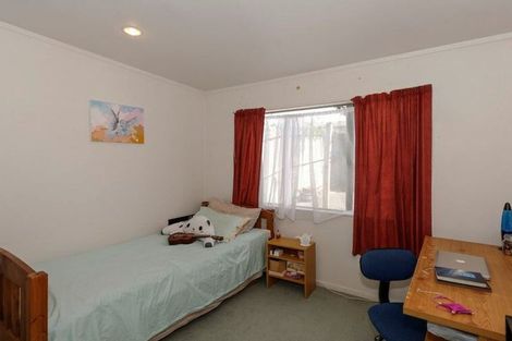 Photo of property in 57 Kona Crescent, Henderson, Auckland, 0610