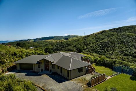 Photo of property in 69 Kaitangata Crescent, Kelson, Lower Hutt, 5010
