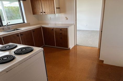 Photo of property in 36 Caroline Heights, Omaha, 0986