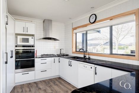 Photo of property in 1 Bodiam Place, Bethlehem, Tauranga, 3110