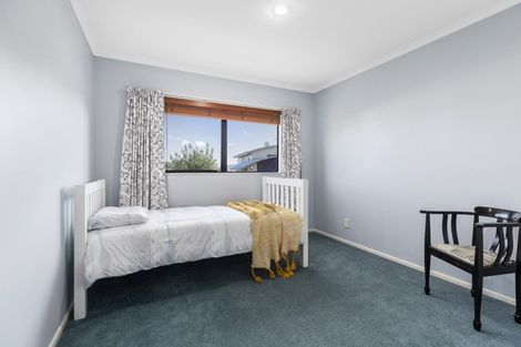 Photo of property in 13 Paremata Drive, Paremata, Porirua, 5024