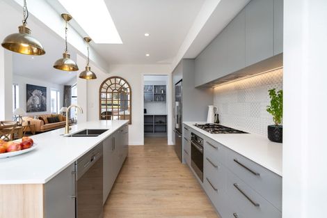 Photo of property in 10 Te Rata Boulevard, Karaka, 2124