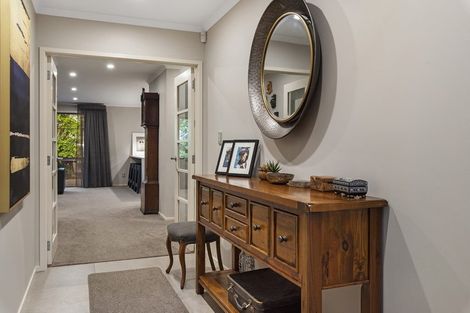 Photo of property in 214 Schnapper Rock Road, Schnapper Rock, Auckland, 0632