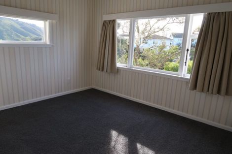 Photo of property in 168 The Ridgeway, Mornington, Wellington, 6021