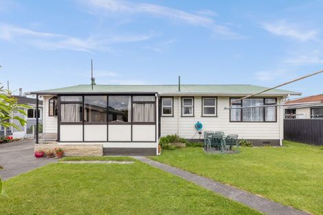 Photo of property in 1402 Warwick Place, Mayfair, Hastings, 4122