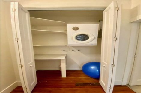 Photo of property in 145 Kelburn Parade, Kelburn, Wellington, 6012