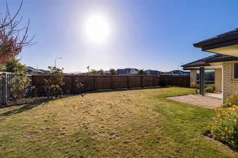 Photo of property in 25 Walnut Way, Rangiora, 7400