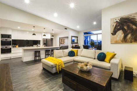 Photo of property in 15 Bridford Way, Paraparaumu, 5032