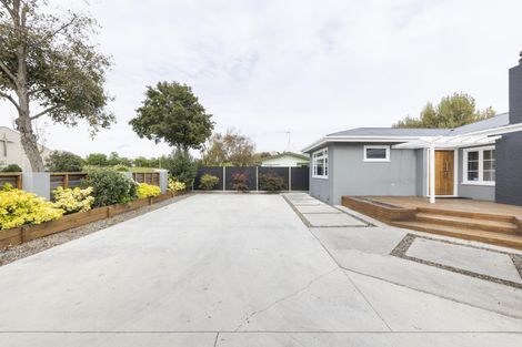 Photo of property in 36 Botanical Road, Takaro, Palmerston North, 4412
