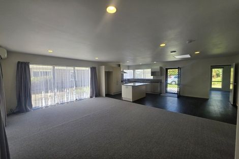 Photo of property in 11 Crisp Drive, Papamoa Beach, Papamoa, 3118