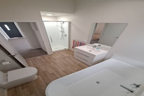 Photo of property in 64/62 Seaview Road, Marfell, New Plymouth, 4310