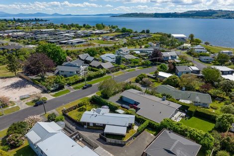 Photo of property in 1/68 Rainbow Drive, Rainbow Point, Taupo, 3330