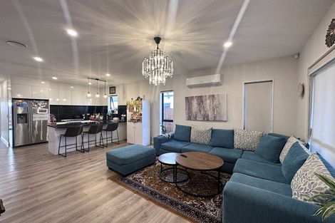 Photo of property in 8 Bliss Court, Takanini, 2110