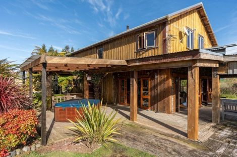 Photo of property in 240 Te Pahu Road, Te Pahu, 3285