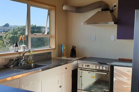 Photo of property in 3 Quinn Grove, Ranui, Porirua, 5024