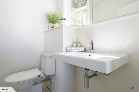 Photo of property in 24 Charlotte Avenue, Brooklyn, Wellington, 6021