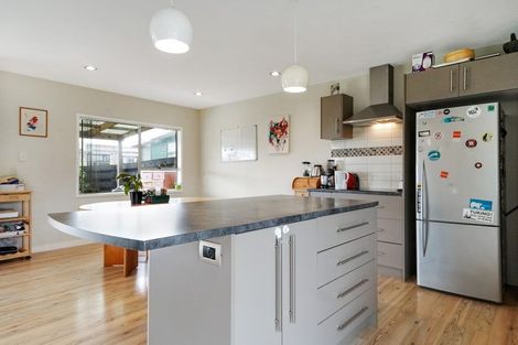 Photo of property in 1/17a Tawa Road, Te Atatu Peninsula, Auckland, 0610