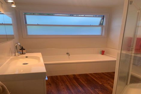 Photo of property in 52 Hawthorne Street, Strowan, Christchurch, 8052