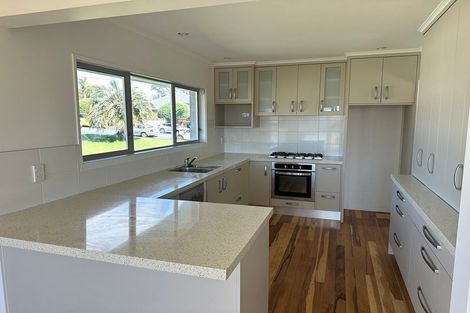 Photo of property in 12a Westwell Road, Belmont, Auckland, 0622