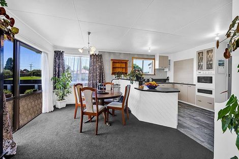 Photo of property in 74 Riemenschneider Street, Manaia, 4612
