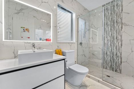 Photo of property in 64 Accolage Boulevard, Kumeu, 0810