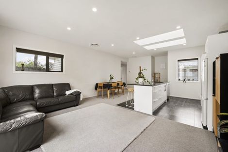 Photo of property in 208a Queens Drive, Lyall Bay, Wellington, 6022