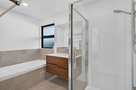 Photo of property in 5 Kearns Drive, Halswell, Christchurch, 8025