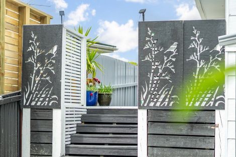 Photo of property in 1/32 Hartford Crescent, Totara Park, Upper Hutt, 5018